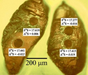 Light microscopic image showing the ablation craters in individual grains of NBS-123 sphalerite for in situ sulfur isotope analysis using the FsLA-GC-IRMS technique. 